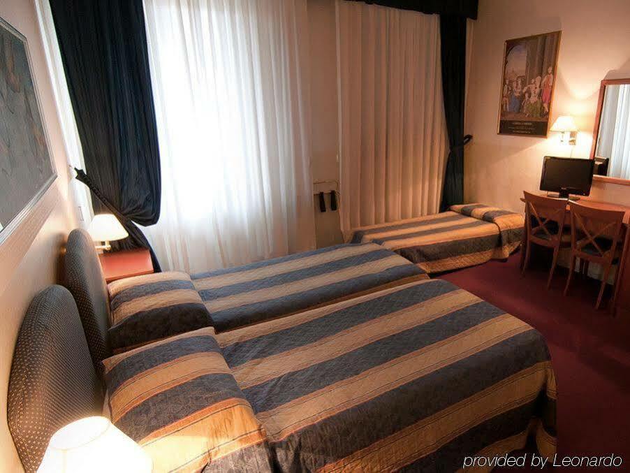 Hotel Centro ฟลอเรนซ์ ภายนอก รูปภาพ